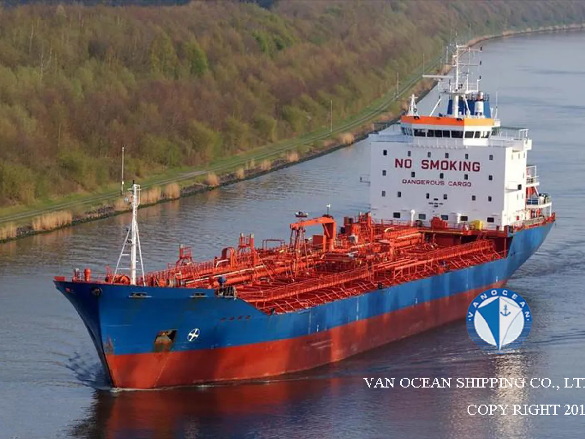 Oil/Chemical tanker for sale
