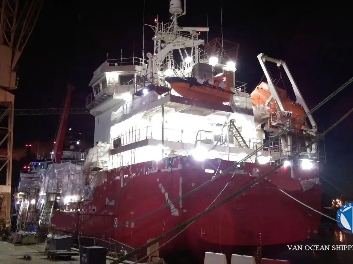Reefer ship for sale