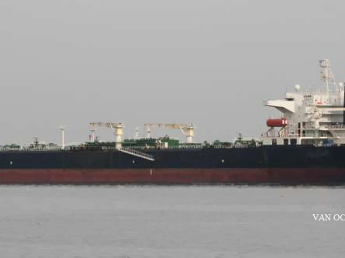 Oil/Chemical tanker for sale