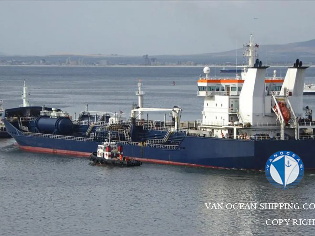 Oil/Chemical tanker for sale
