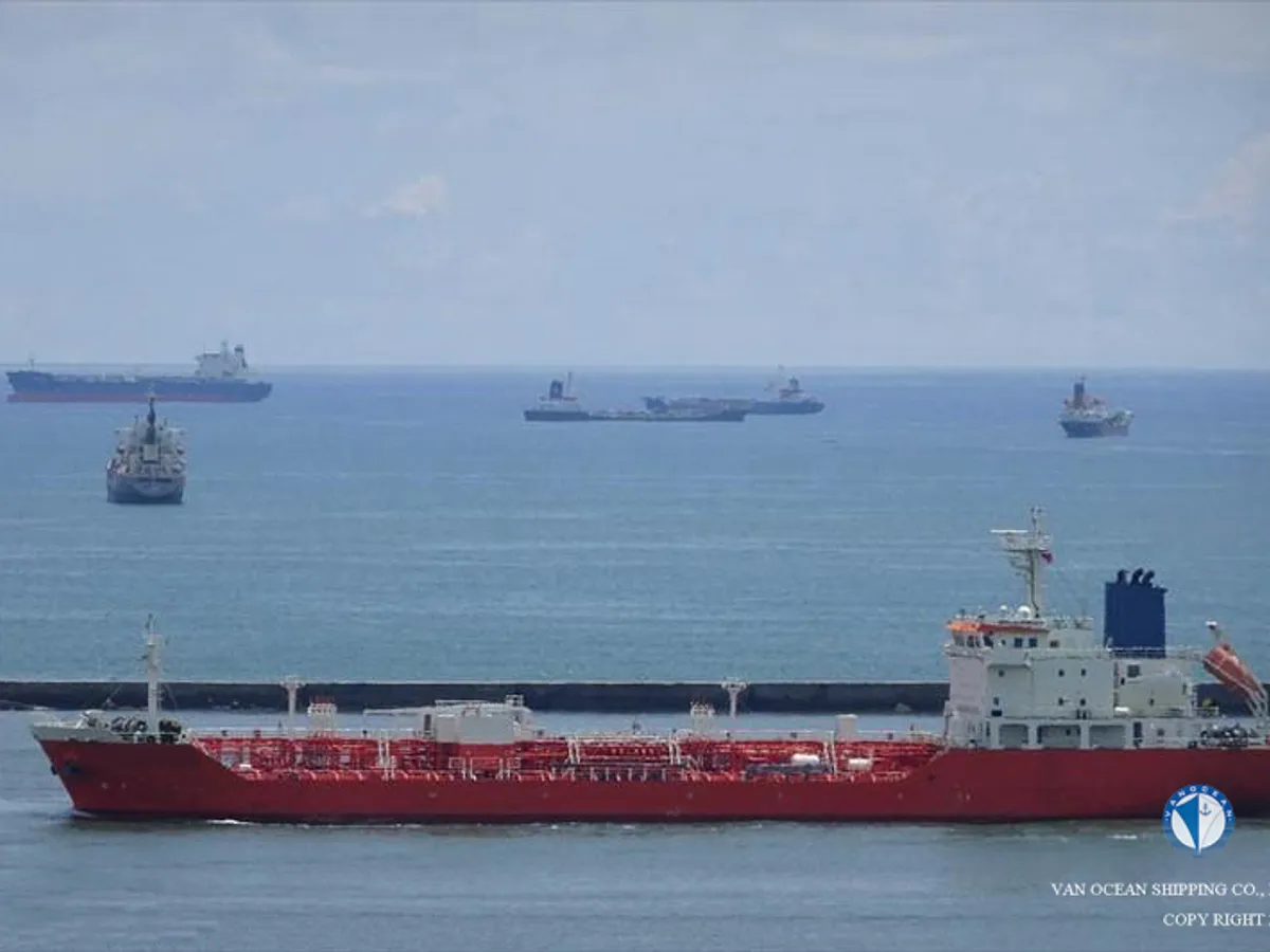 Oil/Chemical tanker for sale