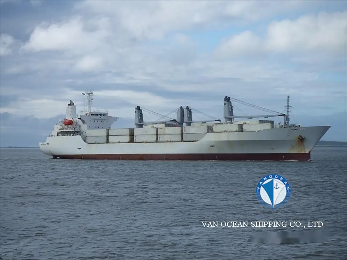 Reefer ship for sale