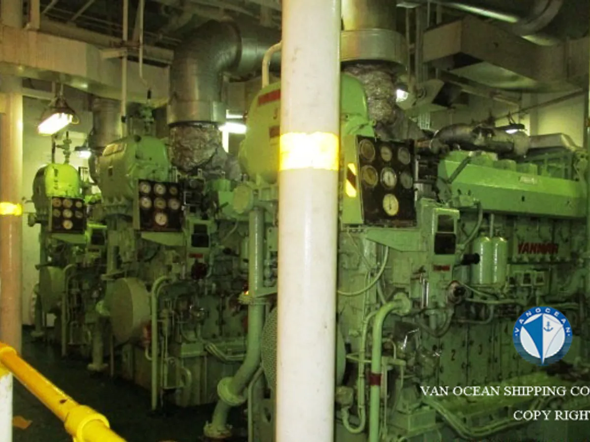 Oil/Chemical tanker for sale