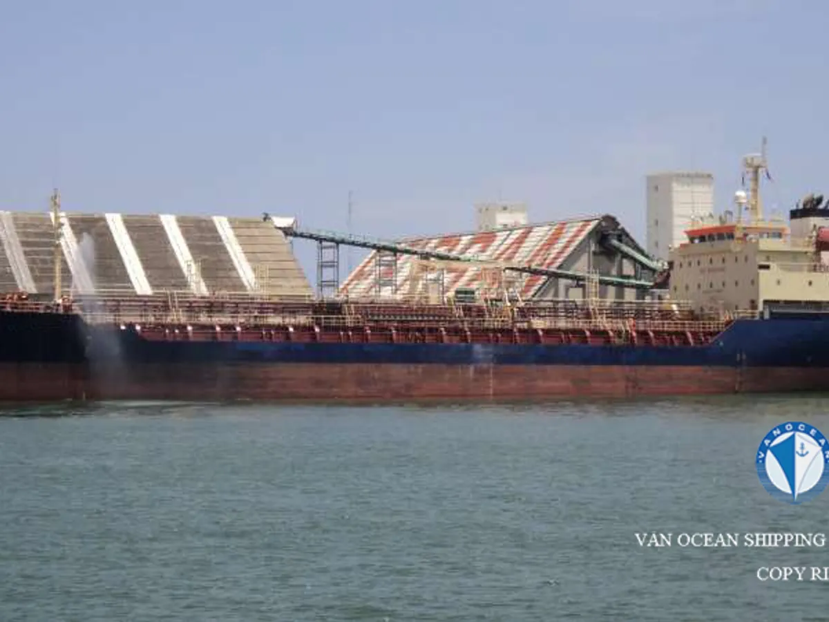Oil/Chemical tanker for sale