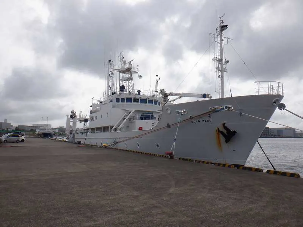 Research vessel for sale