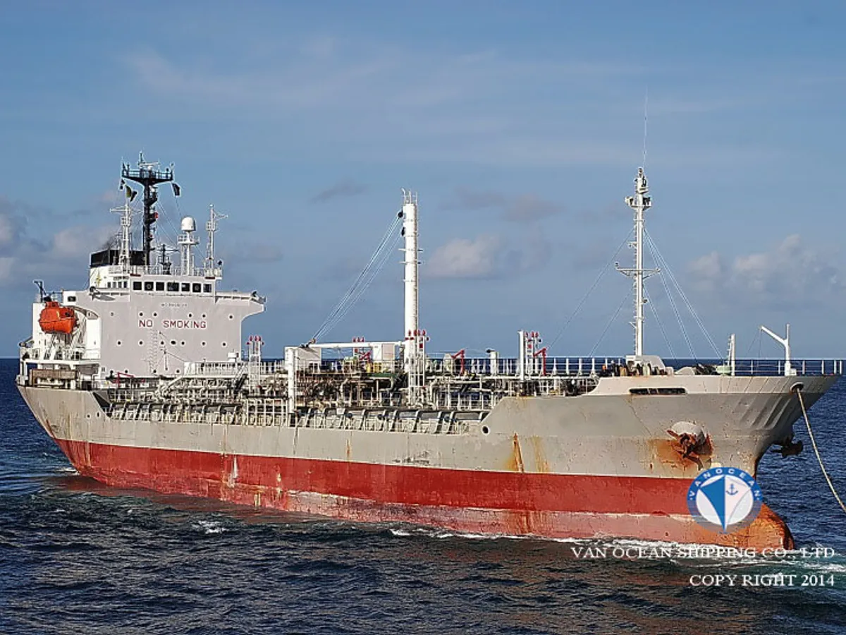 Oil/Chemical tanker for sale