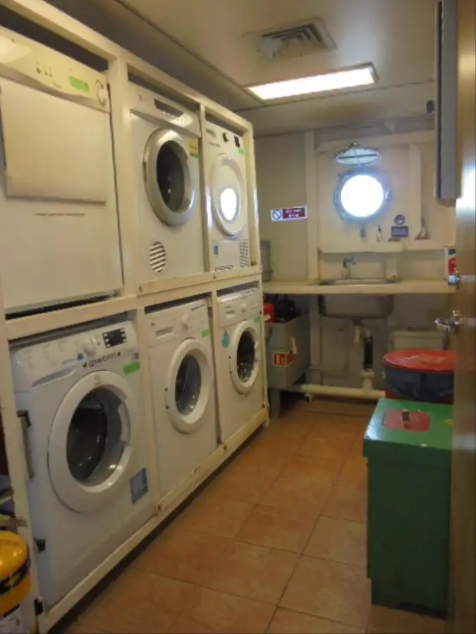 Reefer ship for sale