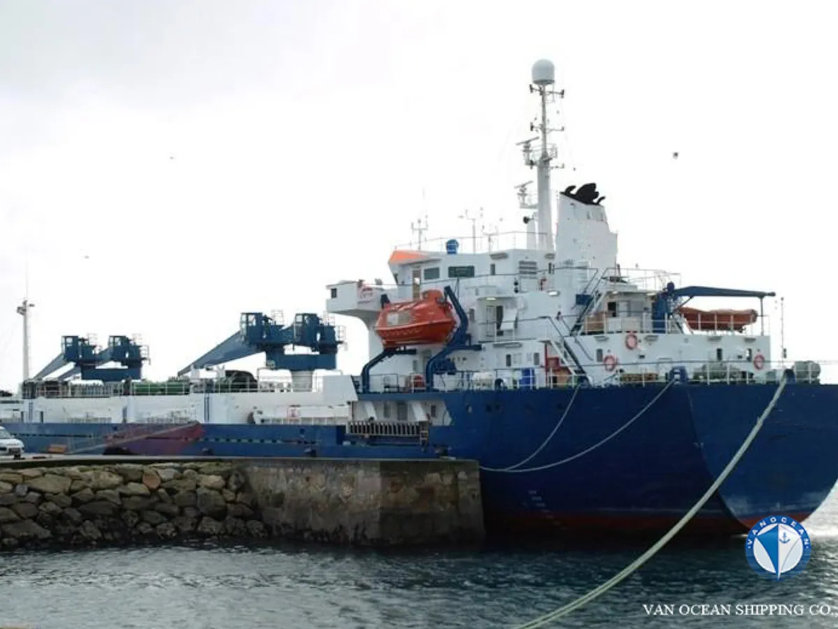 Reefer ship for sale