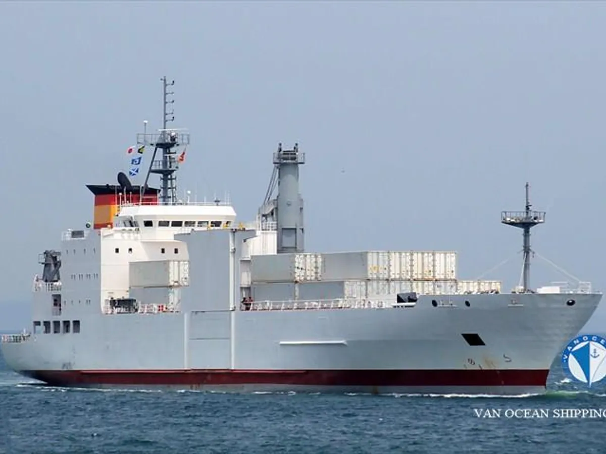 Reefer ship for sale