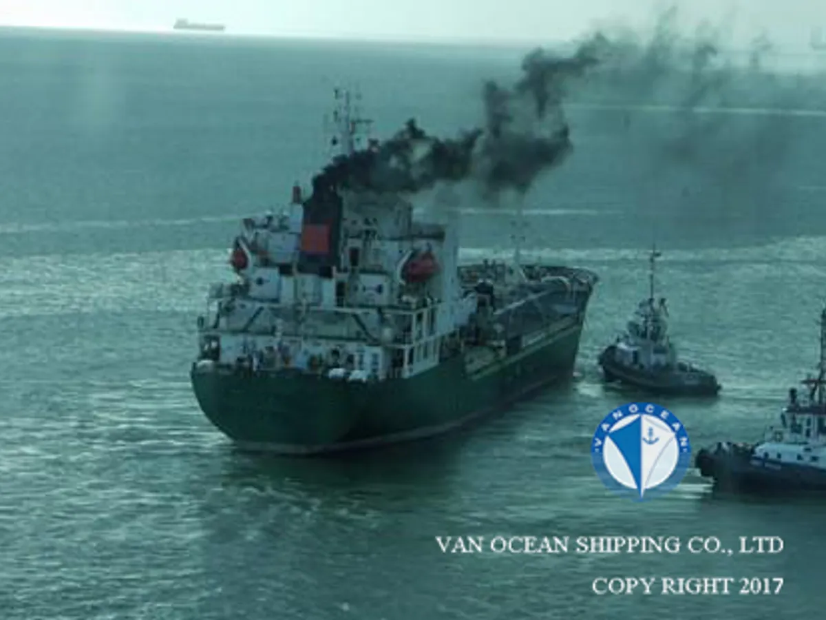 Oil/Chemical tanker for sale