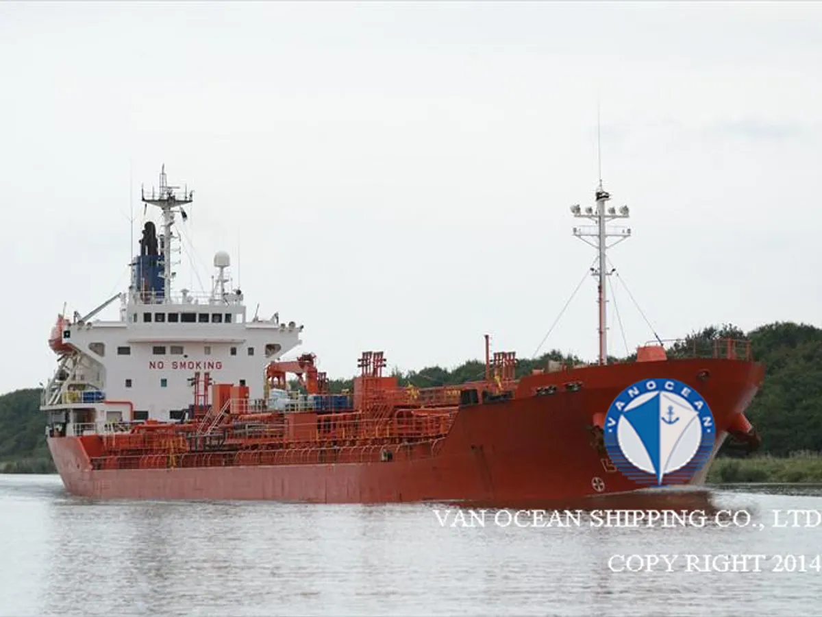 Oil/Chemical tanker for sale