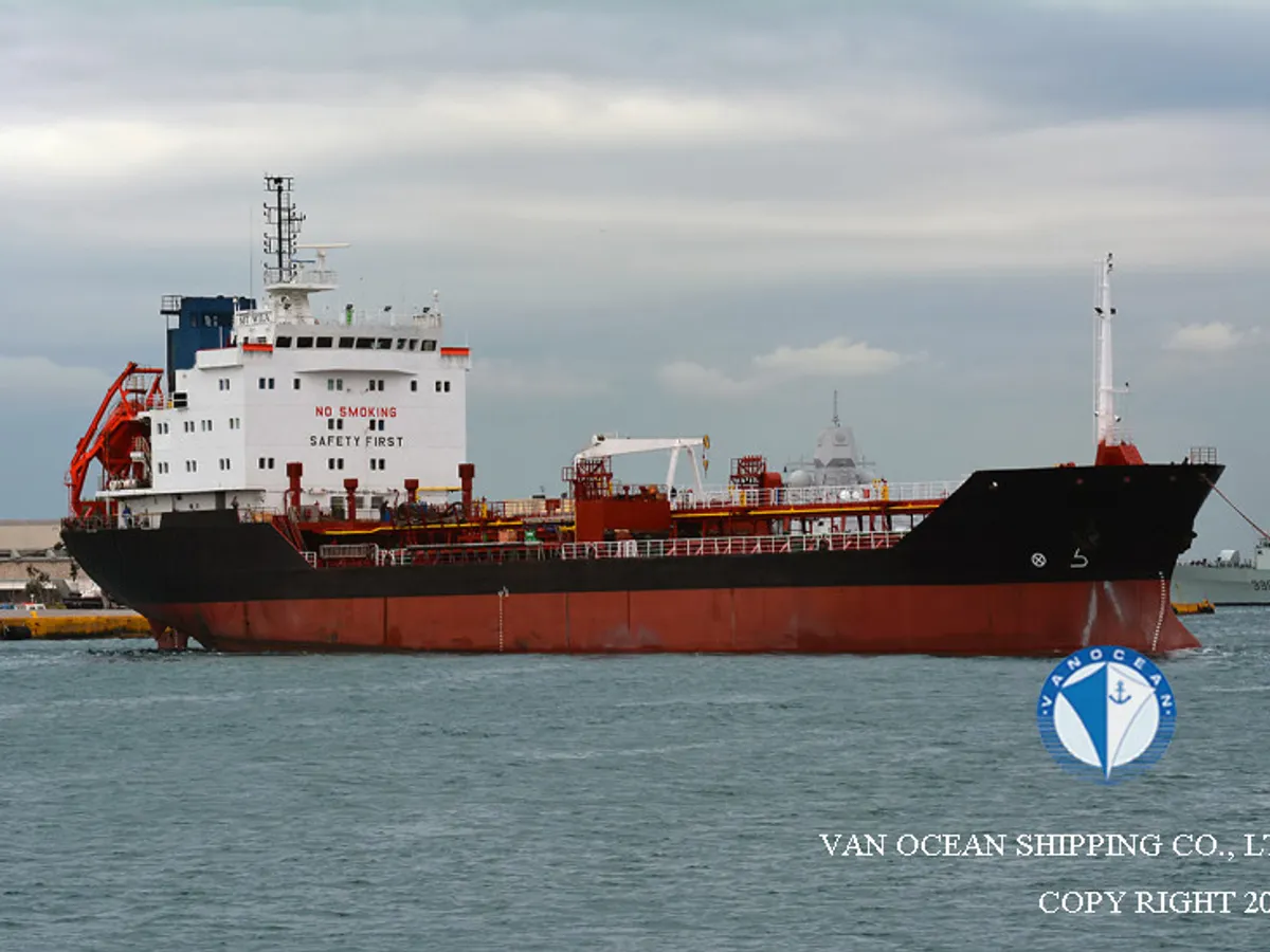 Oil/Chemical tanker for sale