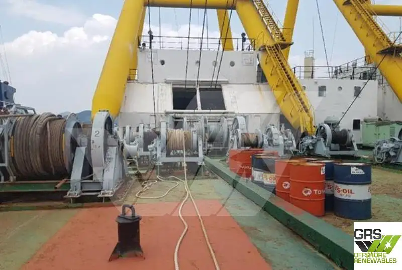 Crane vessel for sale