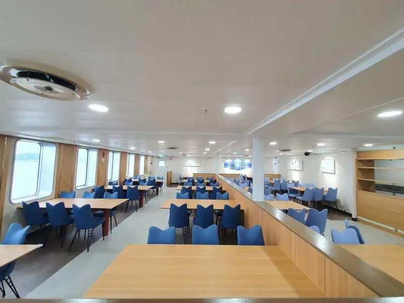 Reefer ship for sale