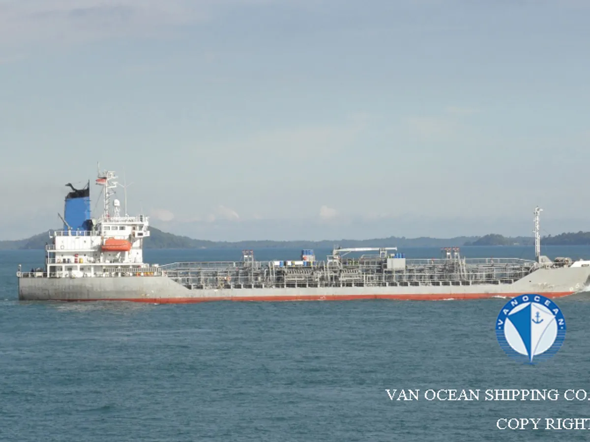 Oil/Chemical tanker for sale