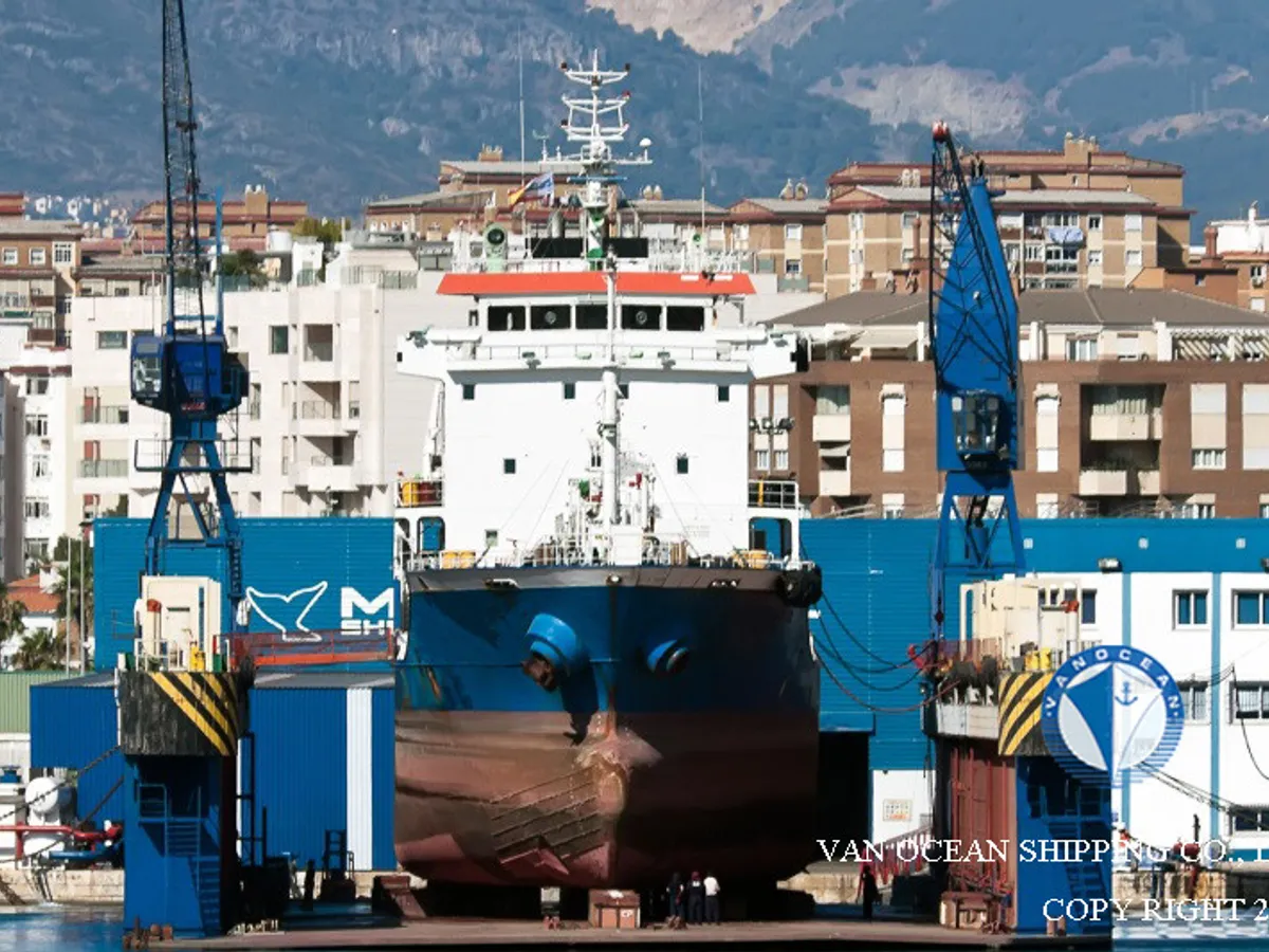Oil/Chemical tanker for sale