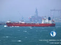 Oil/Chemical tanker for sale
