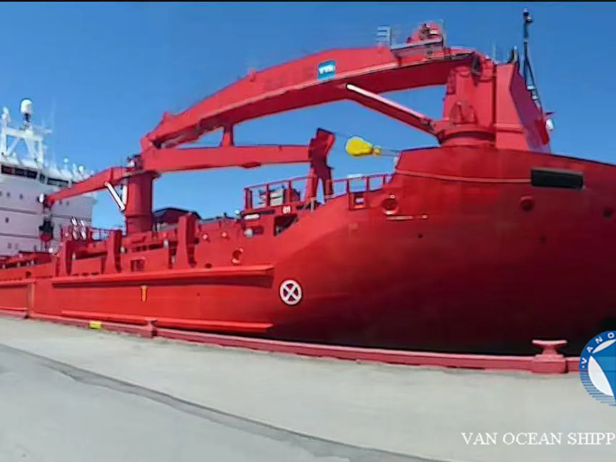 Reefer ship for sale