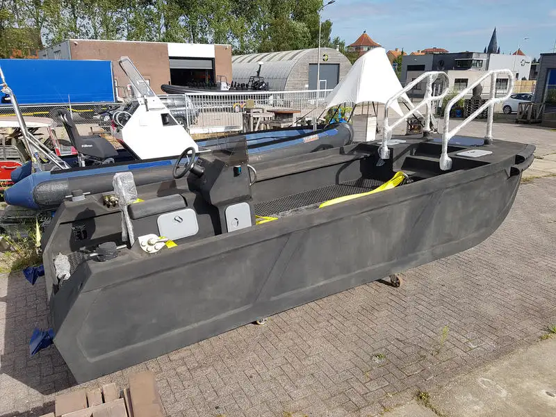 Container ship for sale