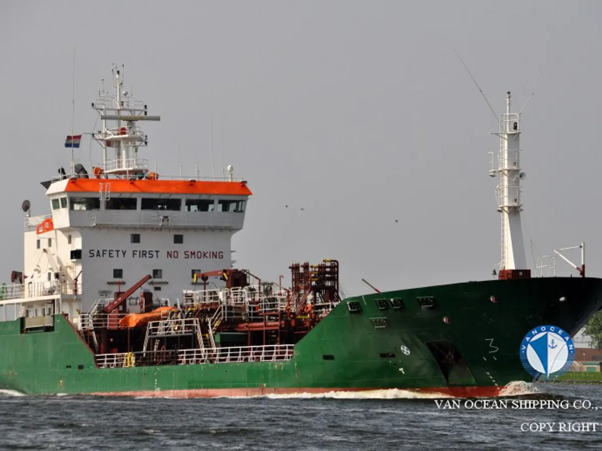 Oil/Chemical tanker for sale