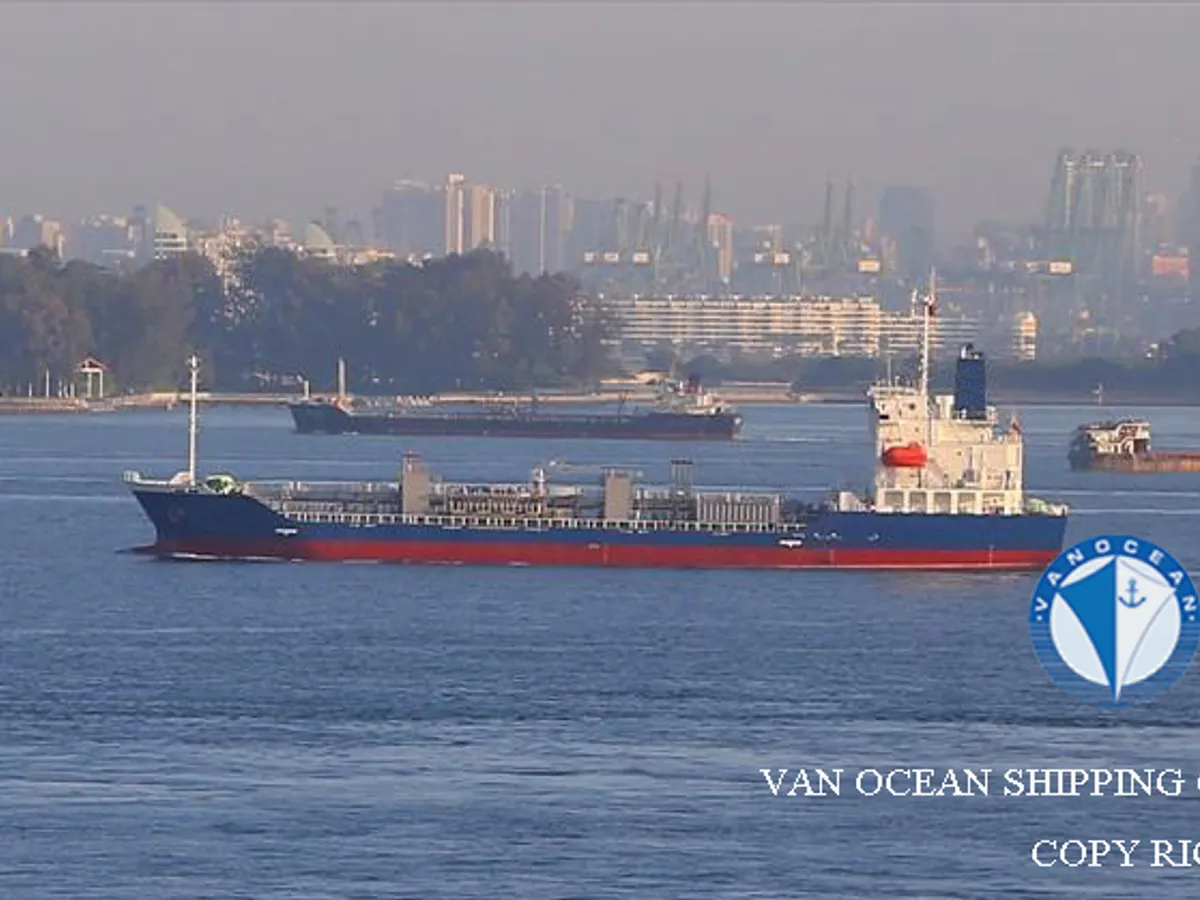 Oil/Chemical tanker for sale