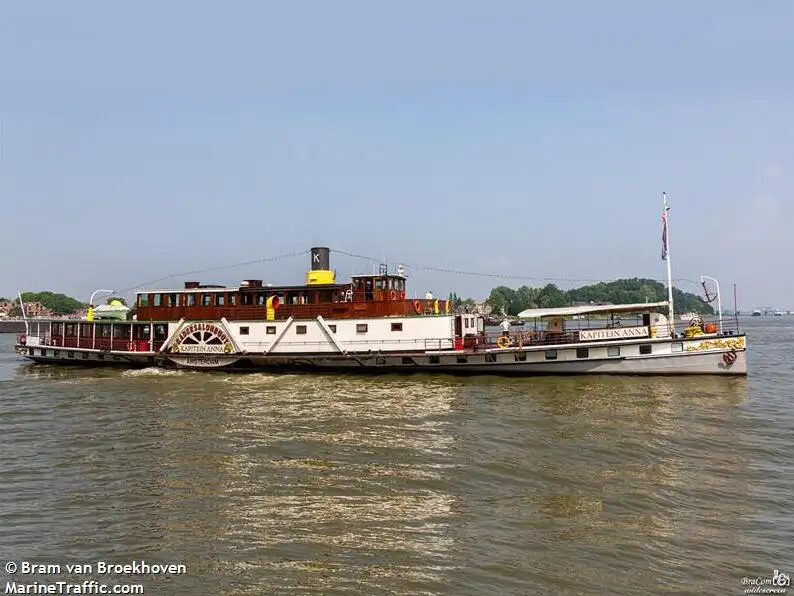 Barge for sale