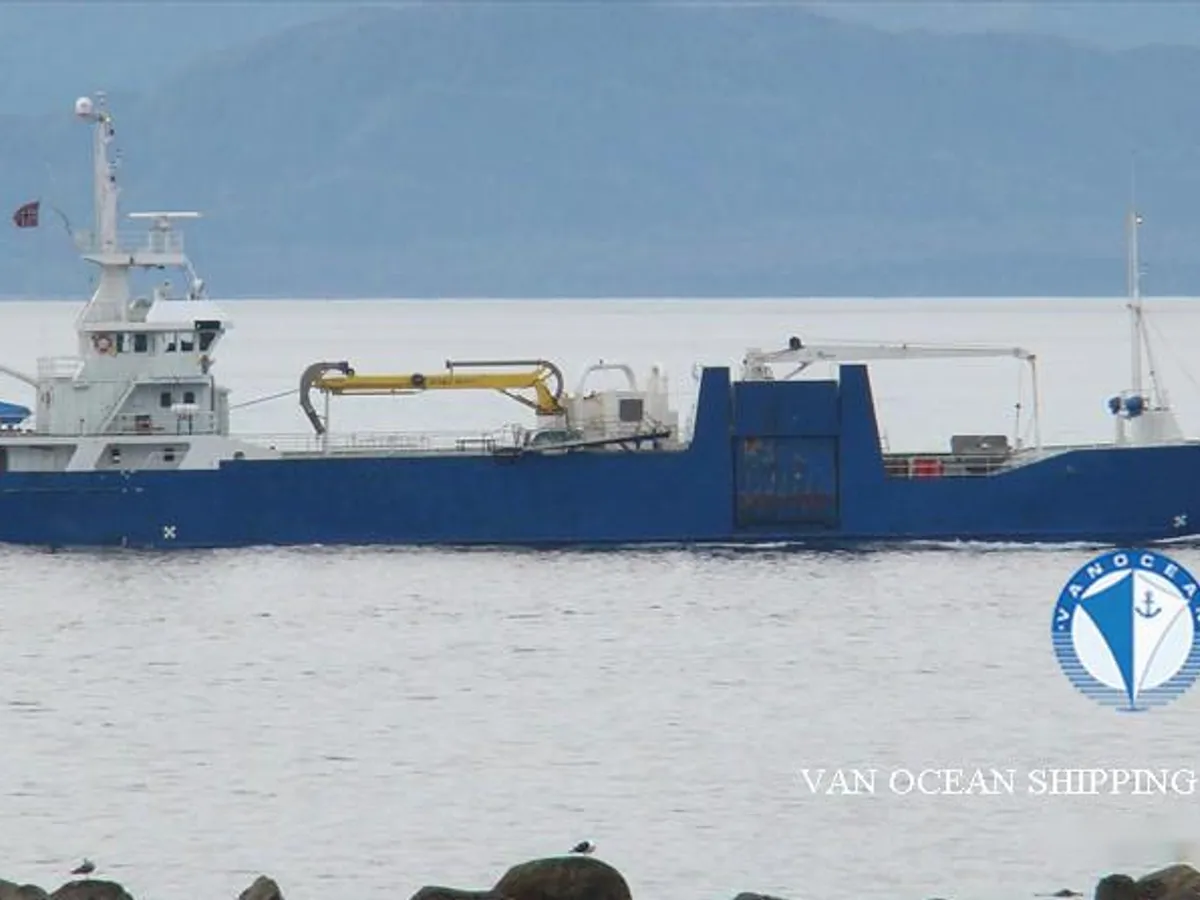 Reefer ship for sale