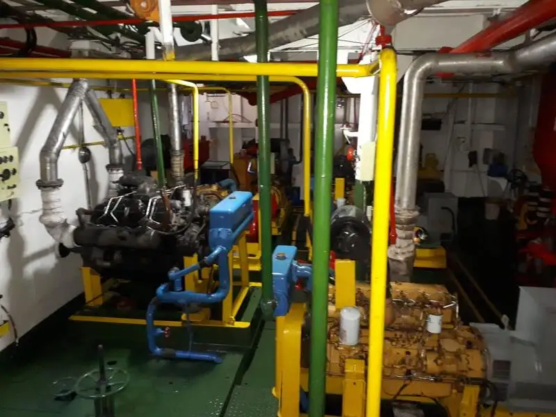 Oil/Chemical tanker for sale