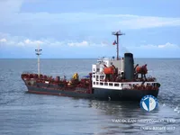 Oil/Chemical tanker for sale