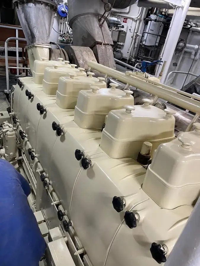 Reefer ship for sale
