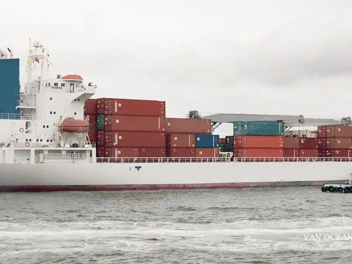 Reefer ship for sale