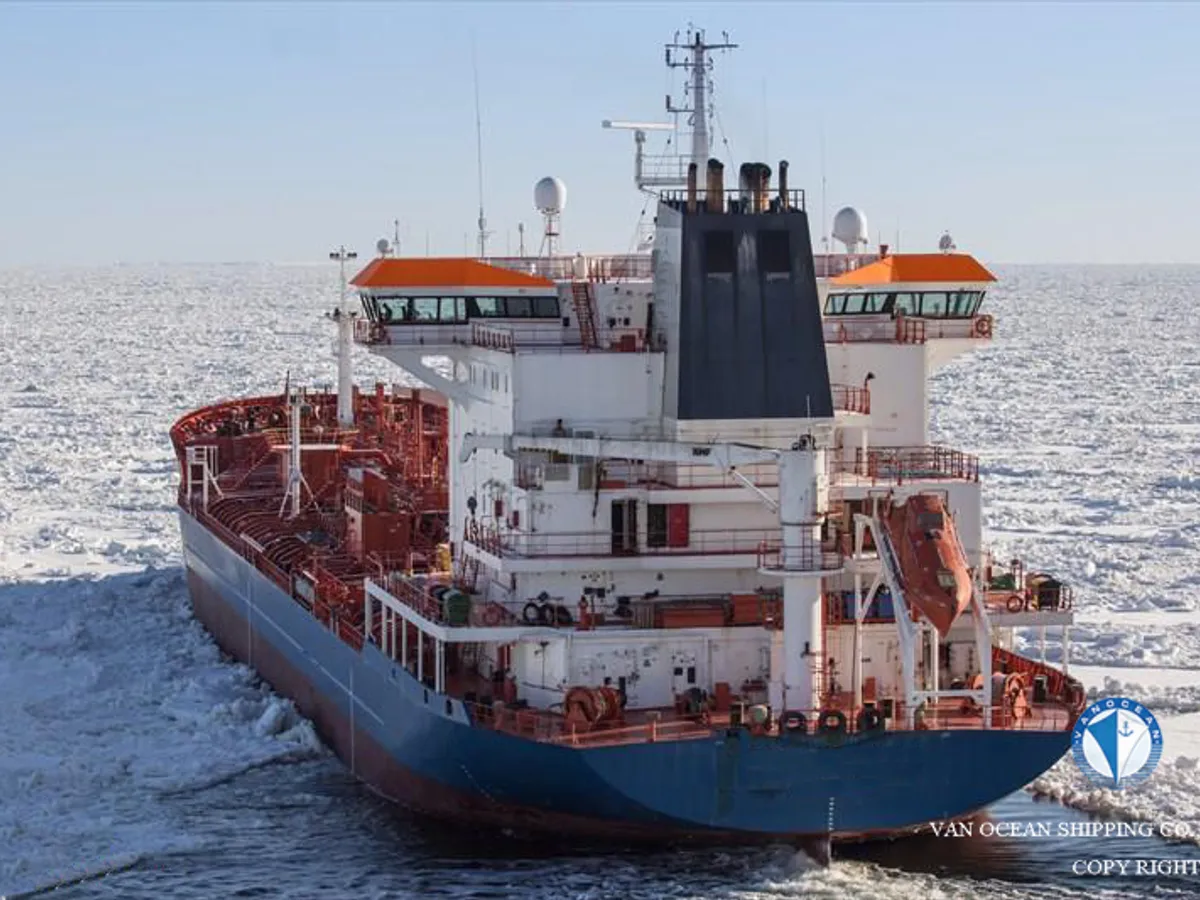 Oil/Chemical tanker for sale