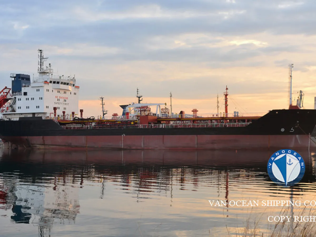 Oil/Chemical tanker for sale
