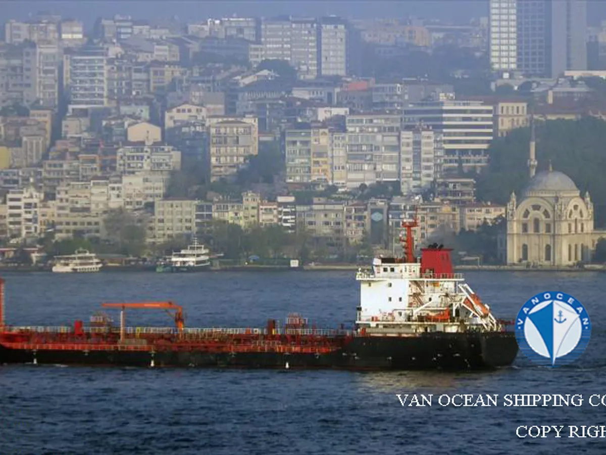 Oil/Chemical tanker for sale