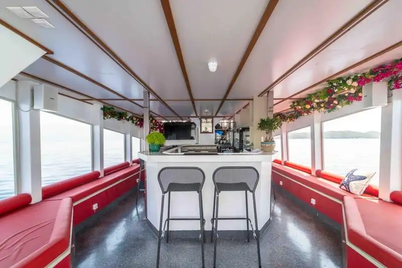 Motor vessel for sale