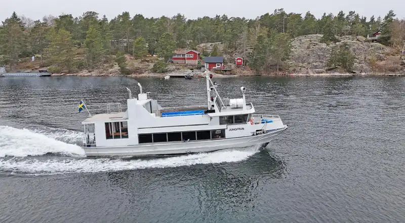 Motor vessel for sale