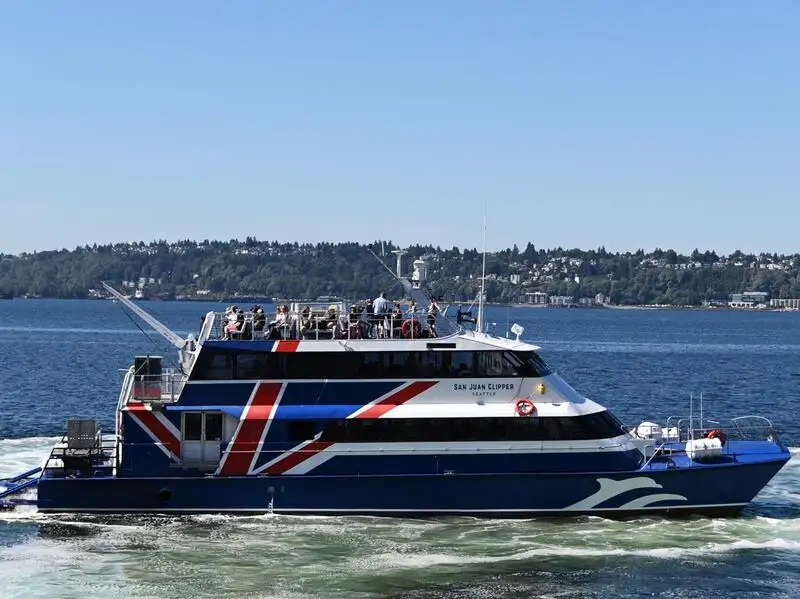 Motor vessel for sale