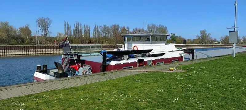 Bulk carrier for sale