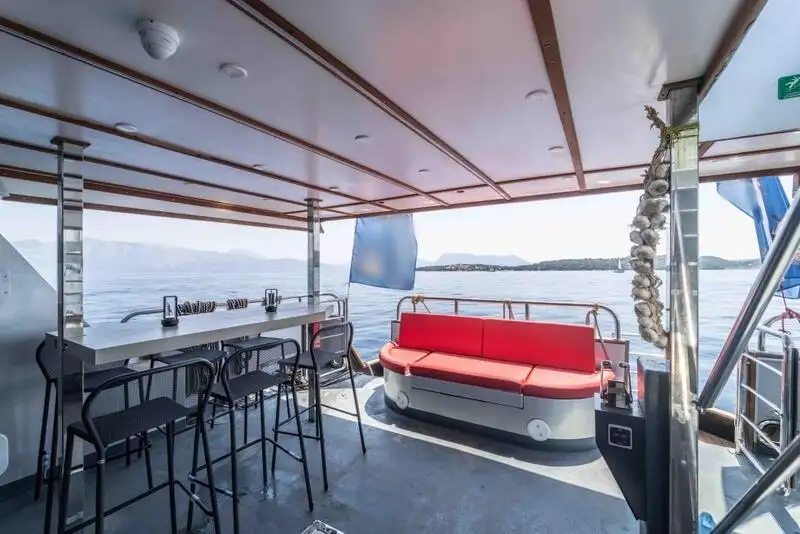 Motor vessel for sale