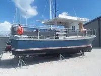 Motor vessel for sale